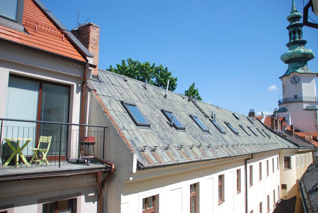 Stay In City Apartment Bastova Братислава Экстерьер фото