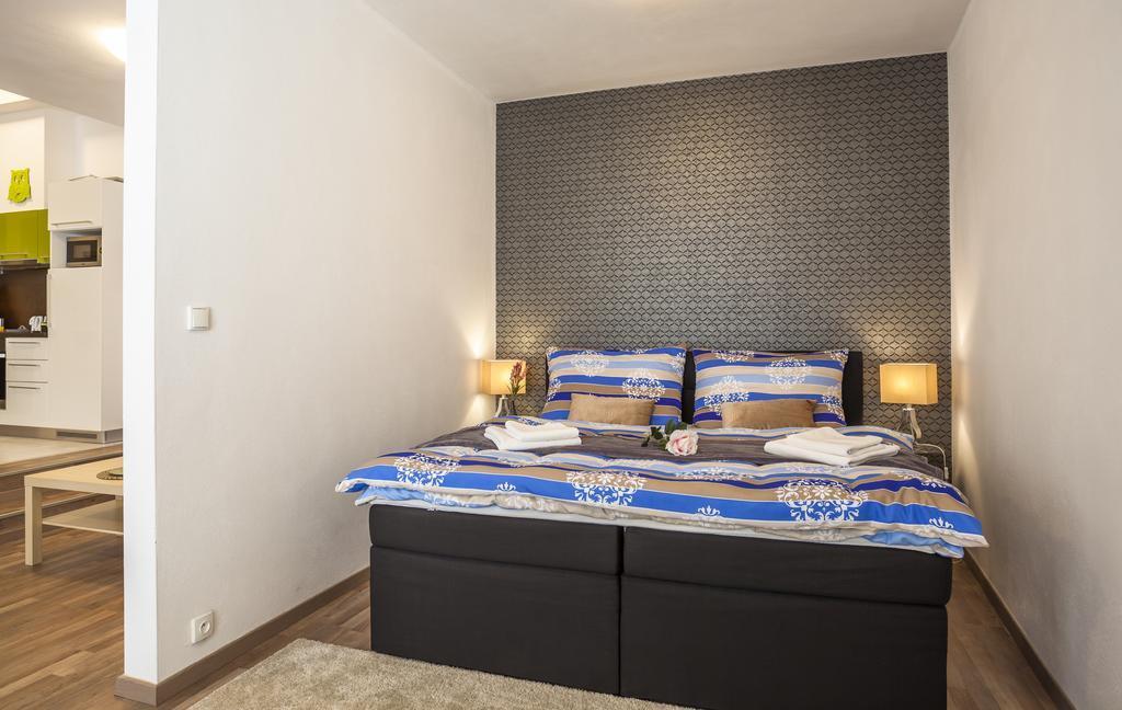 Stay In City Apartment Bastova Братислава Экстерьер фото
