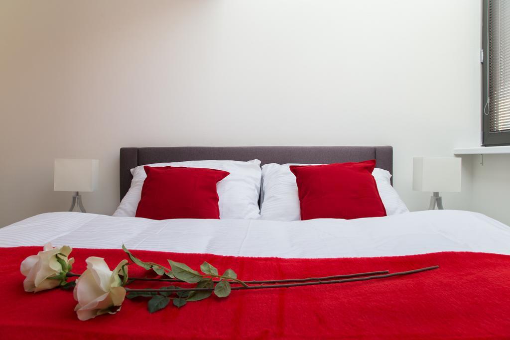 Stay In City Apartment Bastova Братислава Экстерьер фото