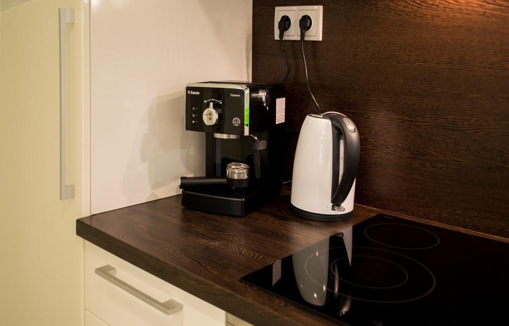 Stay In City Apartment Bastova Братислава Экстерьер фото