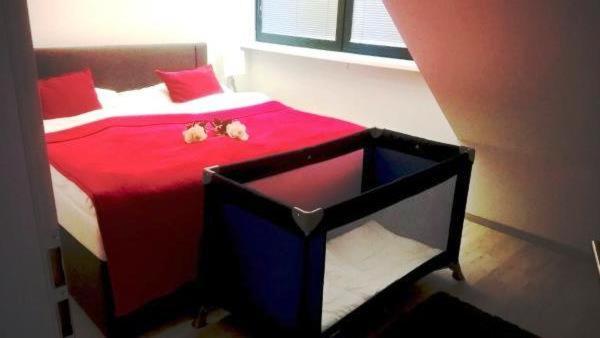Stay In City Apartment Bastova Братислава Экстерьер фото